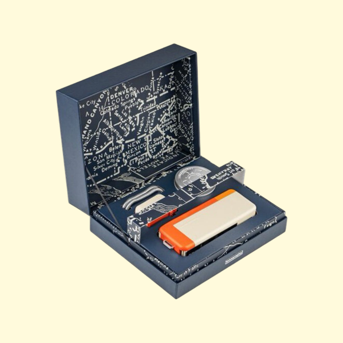 Lomography Lomomatic 110 Camera with Flash (Golden Gate)