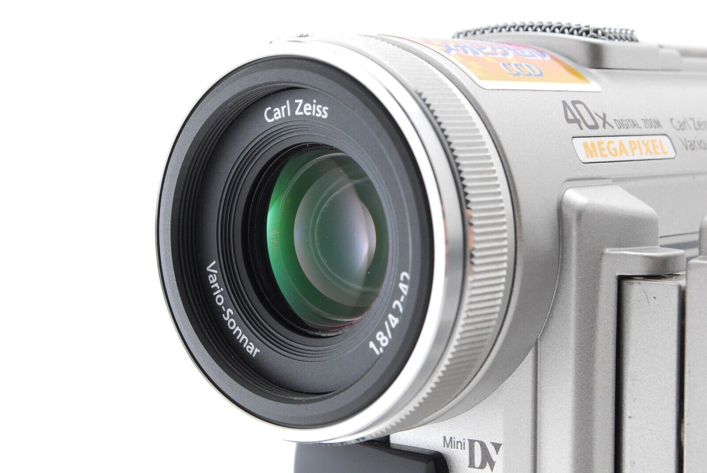 Sony Handycam DCR-PC100 Mini DV Camcorder Carl Zeiss Lens