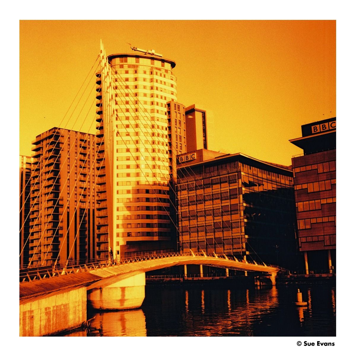 HARMAN Red Redscale 125